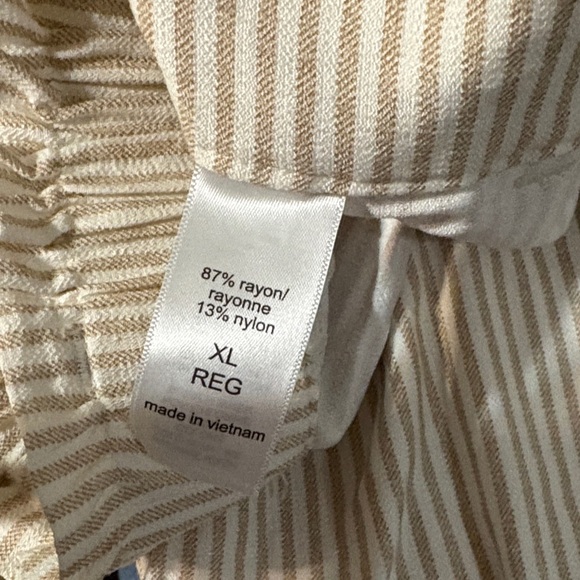 Striped Cream Pants by Maurice’s XL rayon/spandex nice pants good condition - Picture 4 of 8
